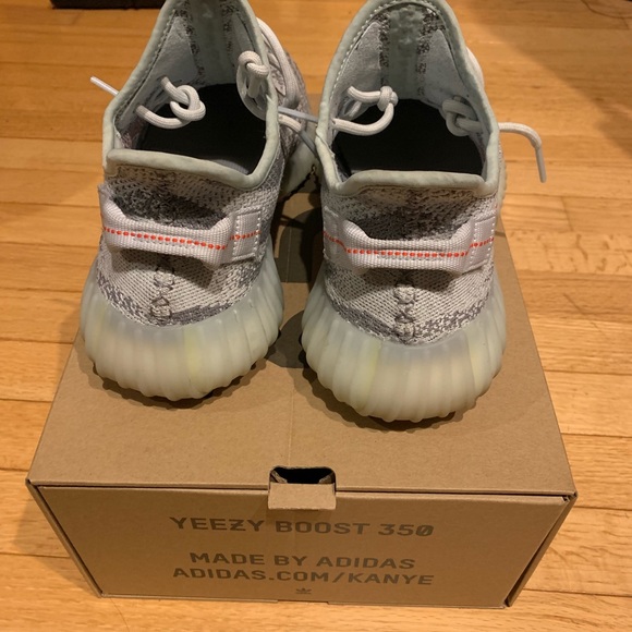 Yeezy Bluetint 9.5 - Picture 3 of 5